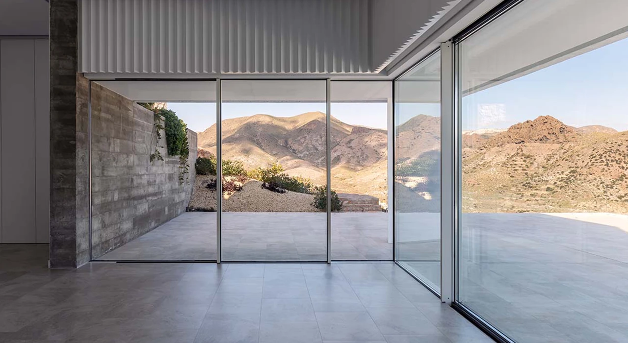 Caixilharia Minimalista Technal