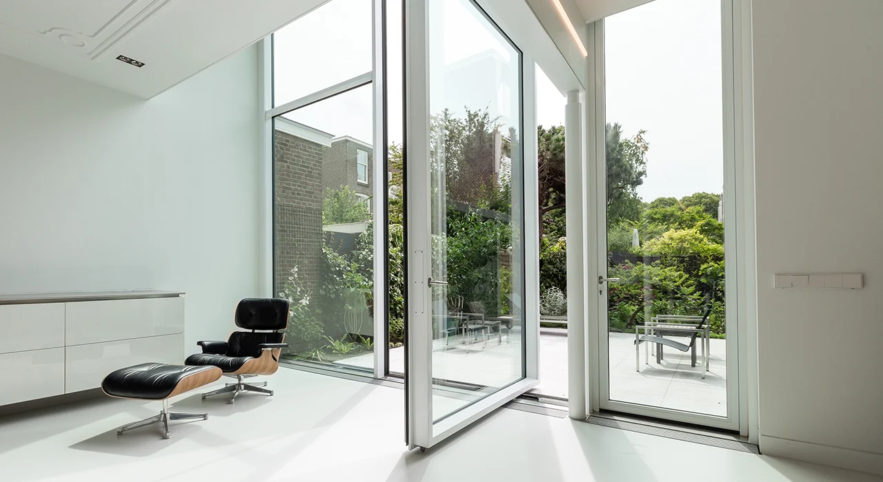 Caixilharia Minimalista Aço Jansen