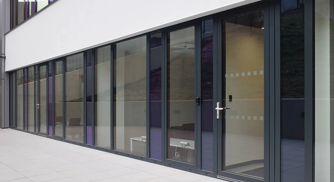 Caixilharia Minimalista Reynaers